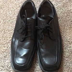 Mens dress shoes